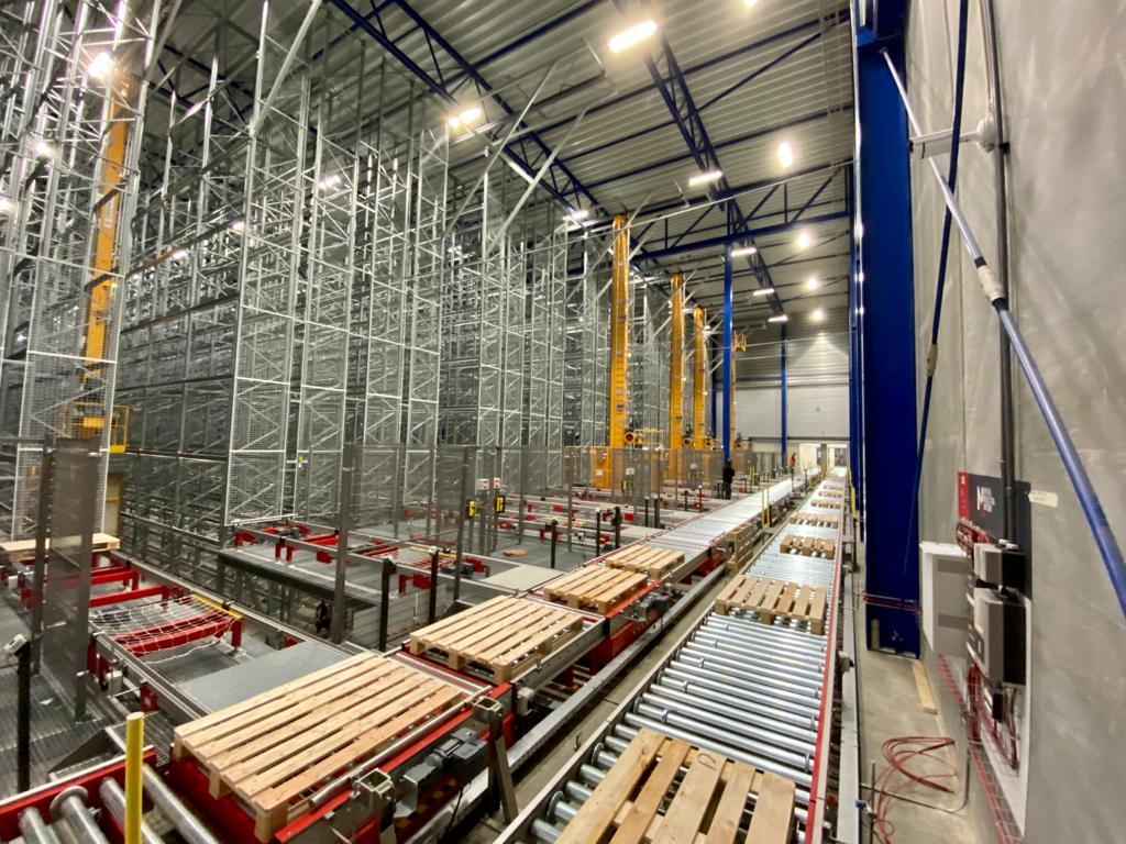 Brand-new automated warehouse in Northern Europe ready to be protected by our active fire prevention system N2 ORS®, designed and installed according to the general requirement EN 16750.  Main Oxygen Reduction System installed components are: - Modular and redundant nitrogen generators ADOX® system using VPSA technology, SIL-3 - Redundant Control Panel, SIL-3 - Remote control - Redundant oxygen sensors, SIL-3 - Dual communication cables - Dual electricity cables